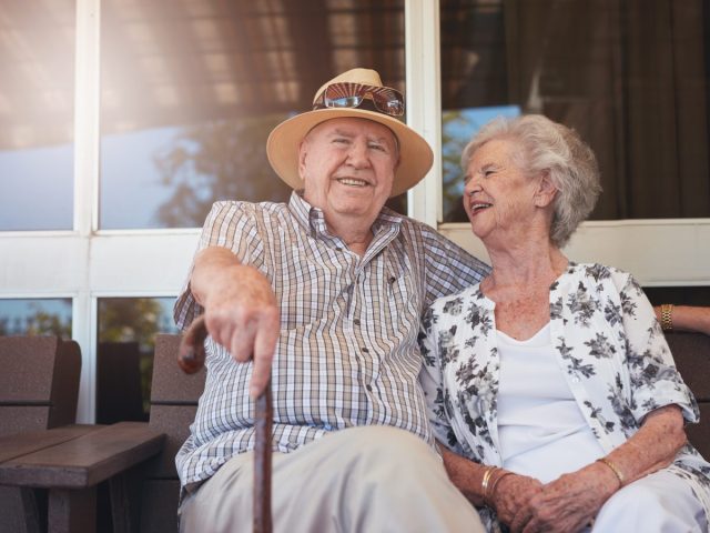 senior-couple-1200x900