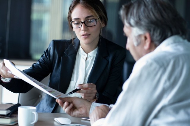business-people-discussion-advisor-concept-picture-id1160135293