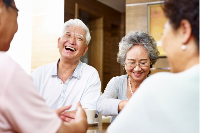 senior-asian-people-gathering-at-home-picture-id656083012(1)