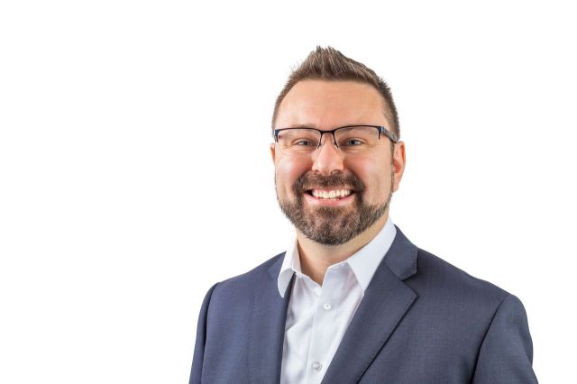 Scott Long headshot